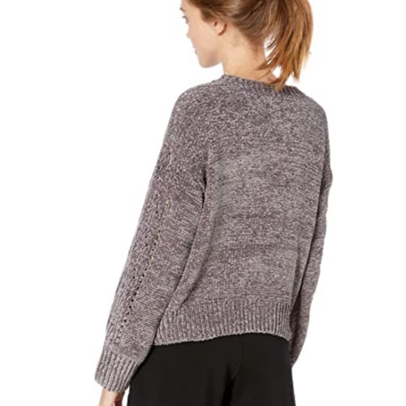 NEW! BB Dakota Gray Chenille Sweater - NWT - Picture 8 of 8